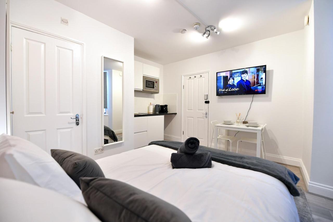 Central London Luxury Studios Fulham Close To Underground Newly Refurbished Eksteriør billede